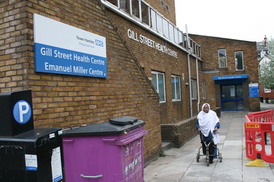 O Gill Street Health Care Center é um dos muitos centros hospitalares que apresentam problemas em Londres. Foto de Alfonso Daniels