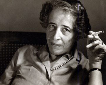 Hannah Arendt, filósofa política alemã de origem judaica (1906-1975)