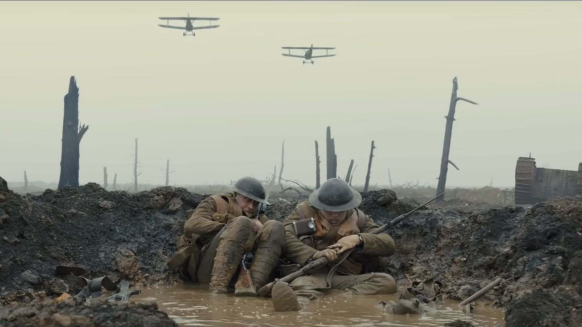 Com 1917, diretor Sam Mendes procura contar a história de seu avô durante a  Primeira Guerra Mundial