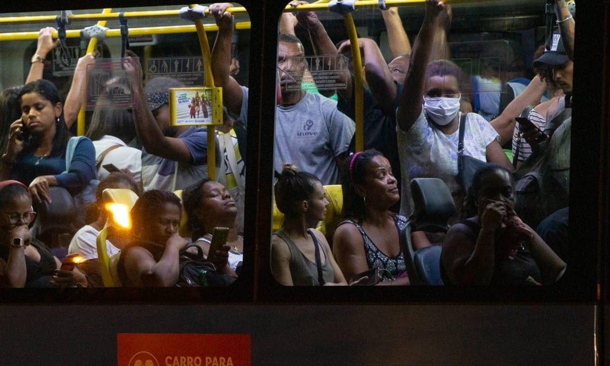 PDF) Sistema de transporte coletivo por ônibus na cidade de