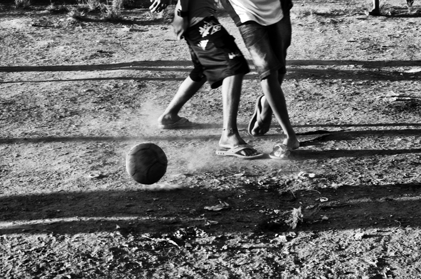 Apenas um a cada cinco jovens aprende a jogar futebol nas ruas