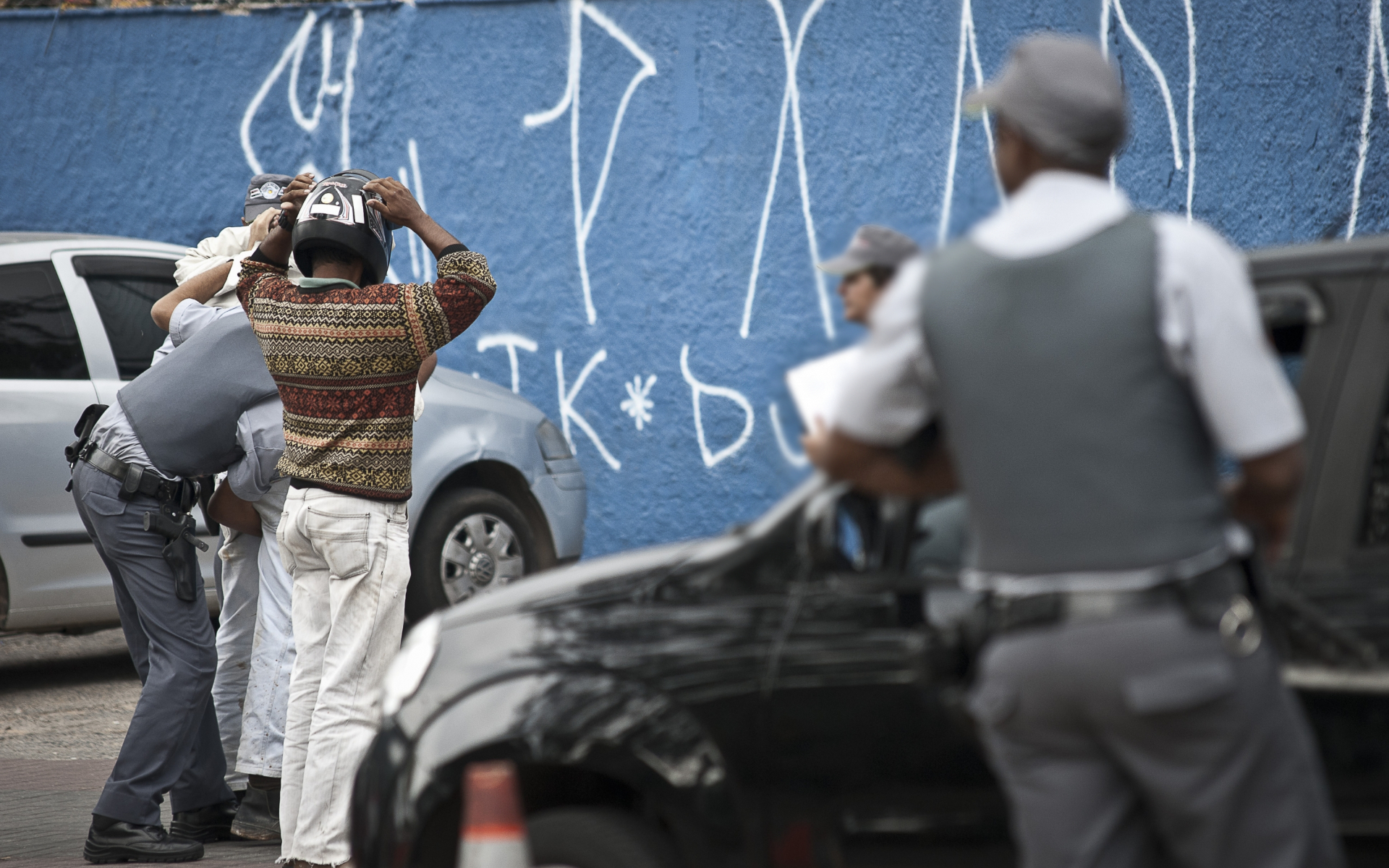 Excessos em operações policiais voltadas a apurar o crime de