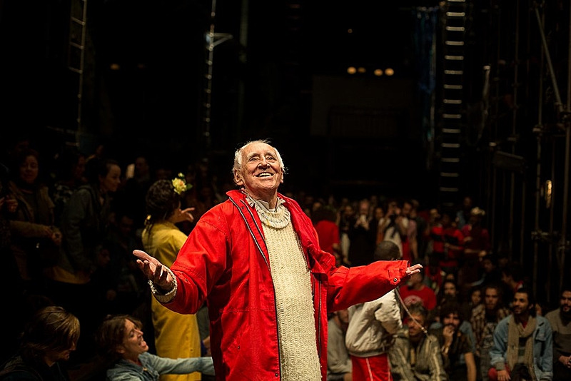 Zé Celso e Teatro Oficina marcaram o Tropicalismo com peças que