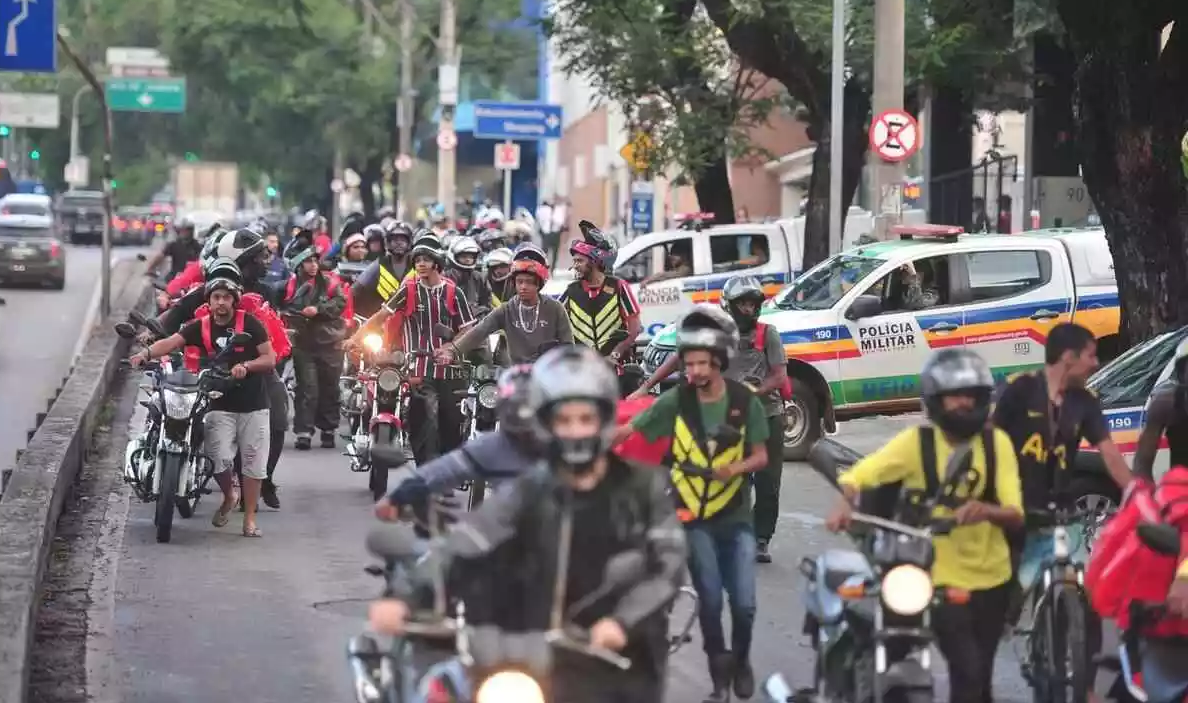 Eu nunca teria imaginado isso por tê-los visto ao vivo': a lendária banda  de prog que Stewart Copeland achava 'uma porcaria' — mas da qual agora não  se cansa | Ultimate Guitar, image size:1188x703