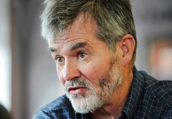 Jornalista Robert Whitaker fala sobre o aumento de diagnósticos de ansiedade e depressão entre jovens